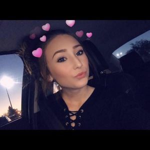 Meet your Posher, Alissa